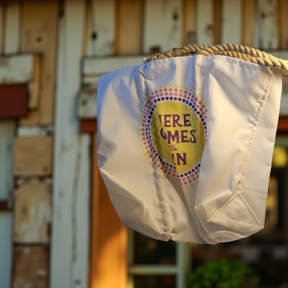 NWOT Sea Bass Maime White Tote Bag Here Comes the Sun